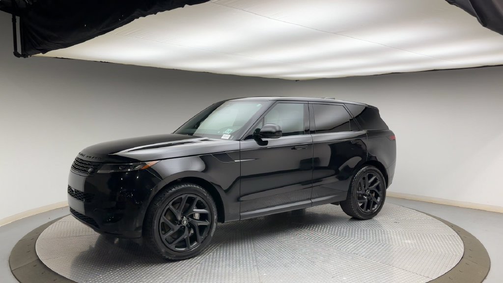 Used 2024 Land Rover Range Rover Sport SE AWD/4WD image 6