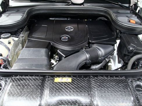 Used 2025 Mercedes-Benz GLE 350 4MATIC image 31