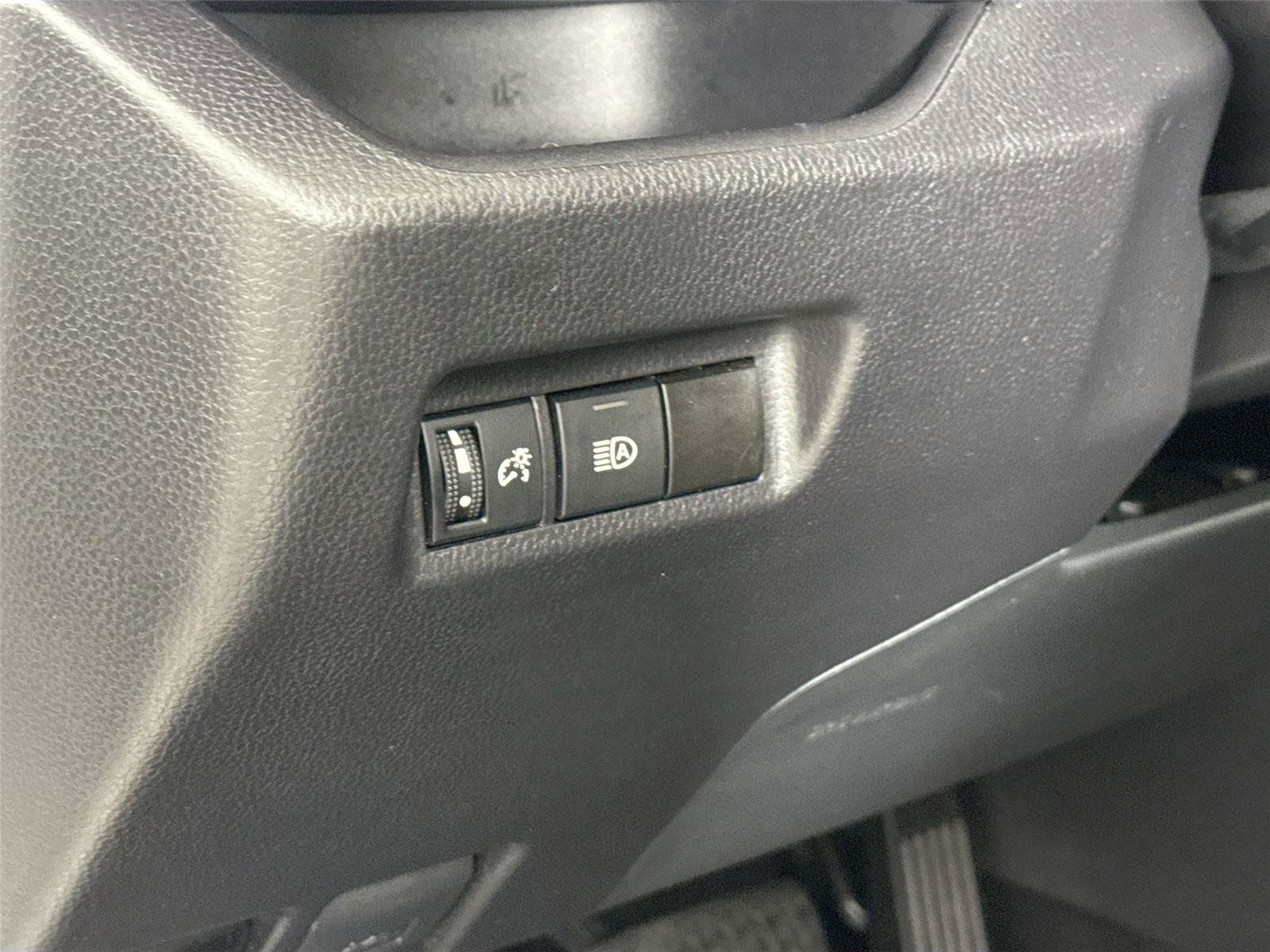 Certified 2025 Toyota RAV4 XLE FWD image 14
