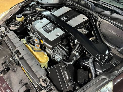 Used 2016 Nissan 370Z Touring RWD image 36