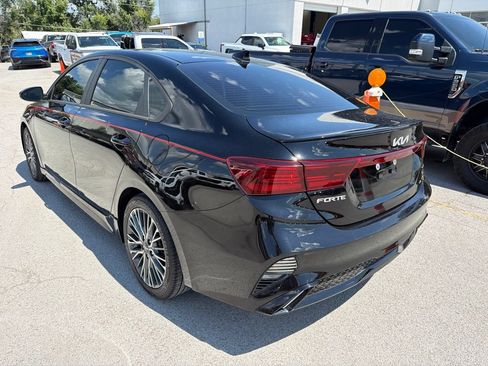 Used 2022 Kia Forte GT-Line w/ GT-Line Premium Package FWD image 4