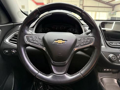 Used 2019 Chevrolet Malibu RS FWD image 22
