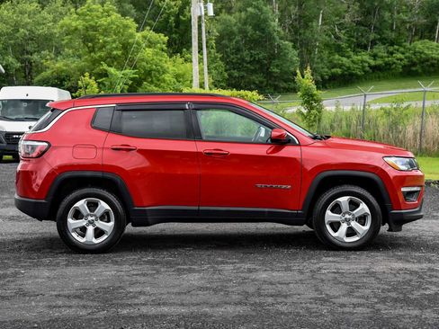 Certified 2020 Jeep Compass Latitude w/ Cold Weather Group AWD/4WD image 2
