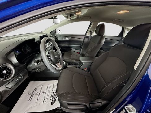 Used 2019 Kia Forte LXS FWD image 14