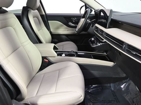 New 2026 Lincoln Corsair Reserve image 14