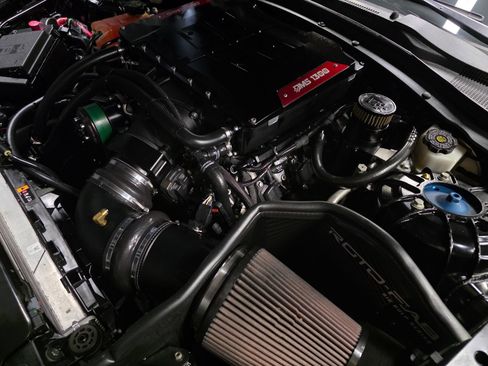 Used 2021 Chevrolet Camaro ZL1 RWD image 46