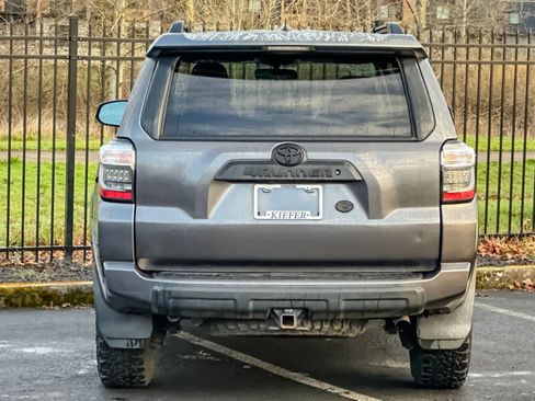 Used 2019 Toyota 4Runner TRD Off-Road image 4