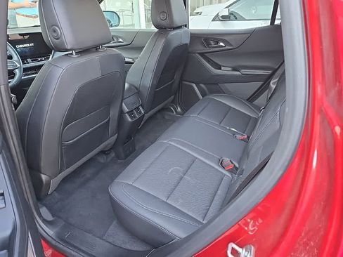 Used 2025 Chevrolet Equinox LT w/ Convenience Package II FWD image 7