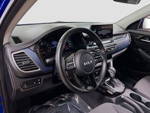 Certified 2023 Kia Seltos S w/ Navigation Package image 9