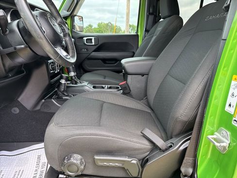 Certified 2019 Jeep Wrangler Unlimited Sahara AWD/4WD image 7