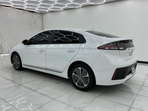 Used 2021 Hyundai Ioniq SE FWD image 12