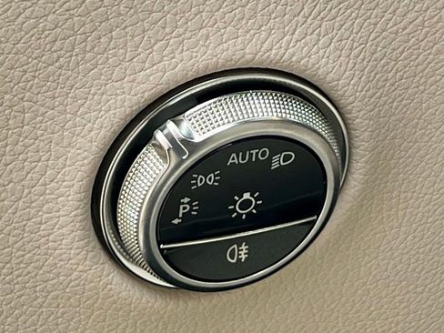 Certified 2023 Mercedes-Benz GLC 300 4MATIC image 23