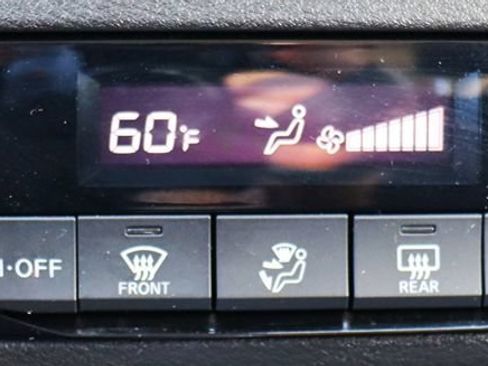 Used 2021 Nissan Kicks SV FWD image 44