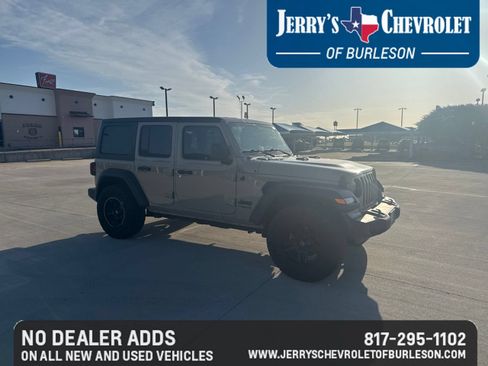 Used 2022 Jeep Wrangler Unlimited Sport AWD/4WD image 4