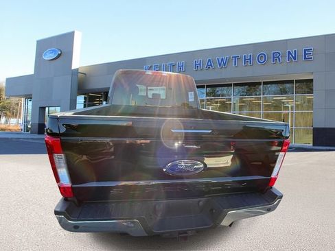 Used 2017 Ford F350 Lariat w/ Lariat Value Package AWD/4WD image 5