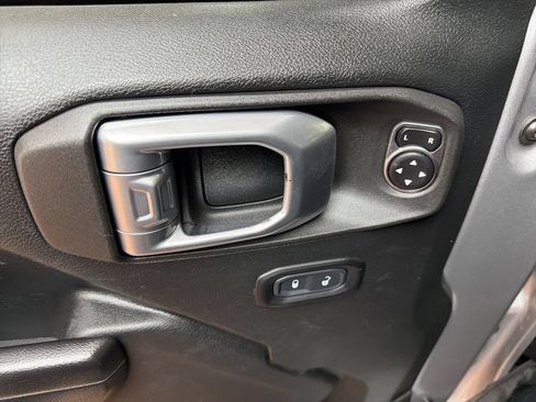 Used 2021 Jeep Wrangler Unlimited Sport AWD/4WD image 22
