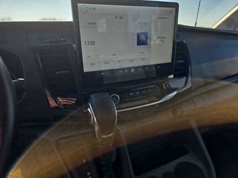 Used 2023 Ford Transit 350 XLT image 22