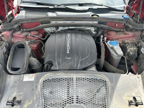 Used 2018 Porsche Macan AWD/4WD image 20