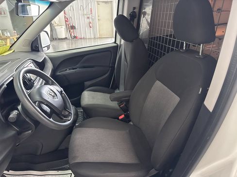 Used 2022 RAM ProMaster City Tradesman FWD image 9