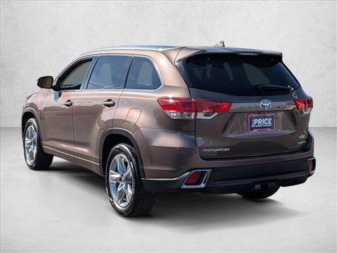 Used 2019 Toyota Highlander Limited image 7