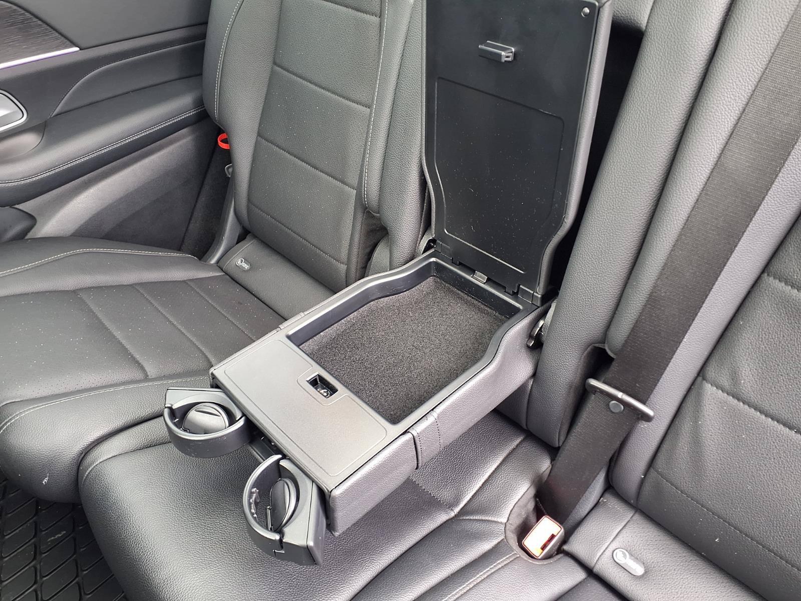Used 2023 Mercedes-Benz GLS 450 4MATIC image 17