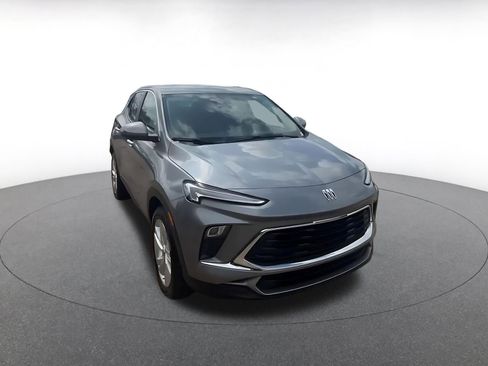 Used 2025 Buick Encore GX Preferred FWD image 3