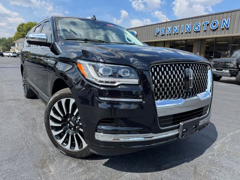 Used 2023 Lincoln Navigator L Black Label image 1