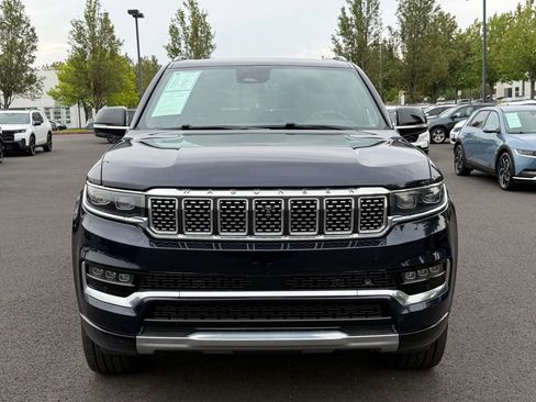 Used 2024 Jeep Grand Wagoneer L Series III AWD/4WD image 3