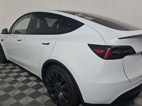 Used 2023 Tesla Model Y Long Range AWD/4WD image 6