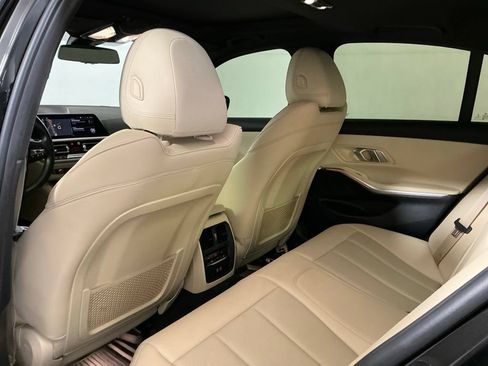 Used 2022 BMW 330i Sedan w/ Convenience Package RWD image 25