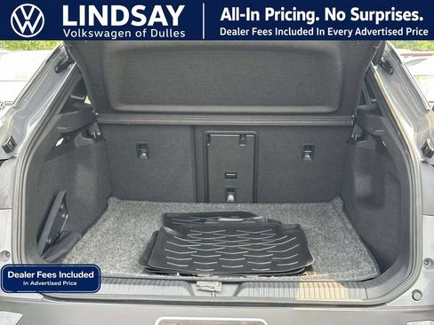 Used 2023 Volkswagen ID.4 Pro S AWD/4WD image 15