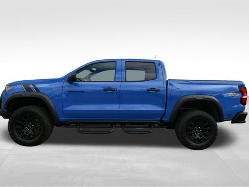 New 2026 Chevrolet Colorado Trail Boss w/ Off-Road Front Bumper Package AWD/4WD image 3