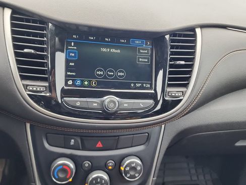 Used 2019 Chevrolet Trax LS AWD/4WD image 5