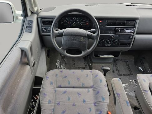 Used 1997 Volkswagen Eurovan Camper image 3