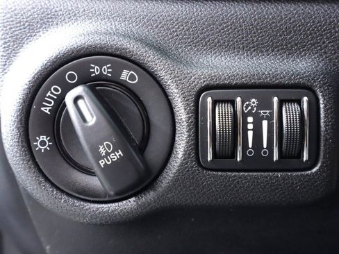 Used 2016 Dodge Dart Limited w/ Technology Group image 10