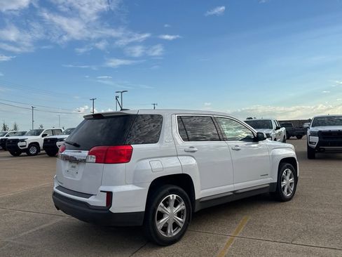 Used 2017 GMC Terrain SLE FWD image 22