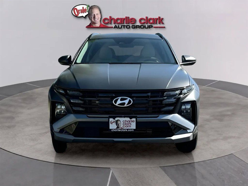 Used 2025 Hyundai Tucson SEL FWD image 8