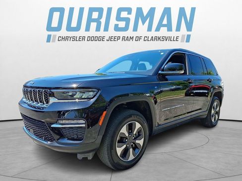 Used 2024 Jeep Grand Cherokee Limited 4xe w/ Luxury Tech Group II AWD/4WD image 3