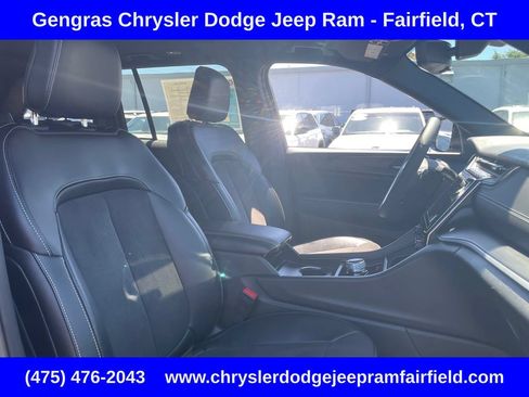 Certified 2024 Jeep Grand Cherokee Altitude AWD/4WD image 16