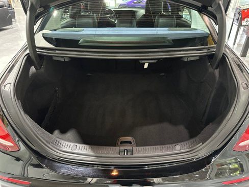 Used 2018 Mercedes-Benz E 300 4MATIC image 36