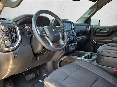Used 2022 Chevrolet Silverado 1500 RST w/ Redline Edition AWD/4WD image 9
