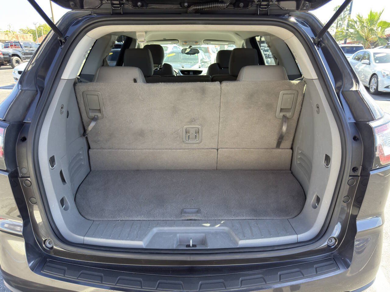 Used 2016 Chevrolet Traverse LS w/ LPO, 'HIT The Road' Package FWD image 21