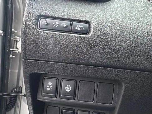 Used 2022 Nissan Rogue Sport S AWD/4WD image 11