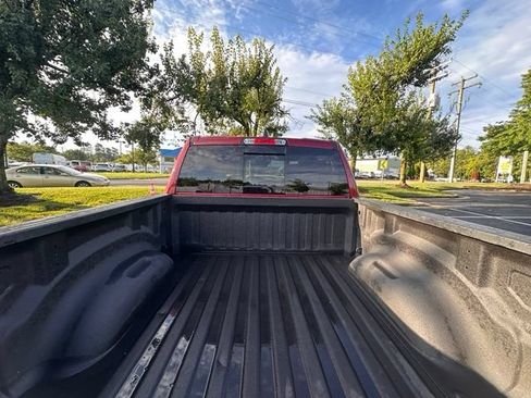 Used 2022 RAM 1500 Laramie AWD/4WD image 13