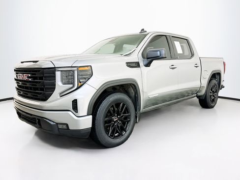 Used 2023 GMC Sierra 1500 Elevation image 3