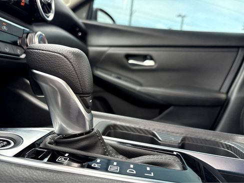 Used 2025 Nissan Sentra SV FWD image 13