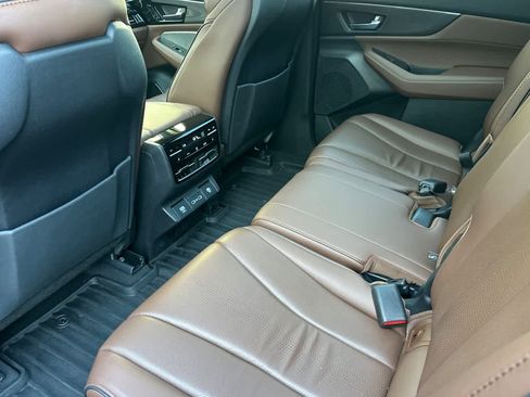 Certified 2023 Acura MDX SH-AWD w/ Advance Package image 11