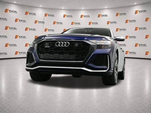 Used 2022 Audi RS Q8 w/ Luxury Package AWD/4WD image 38