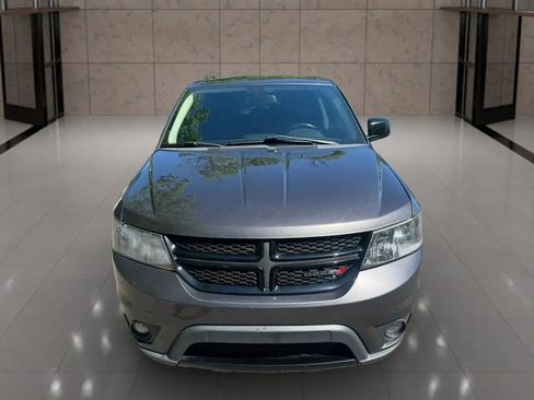 Used 2019 Dodge Journey SE FWD image 9