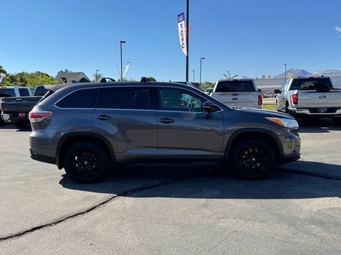 Used 2014 Toyota Highlander Plus AWD/4WD image 8